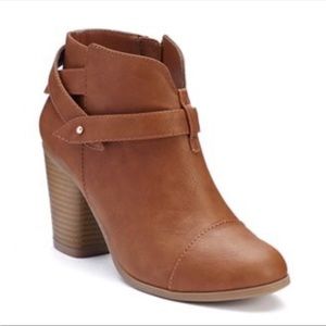 LC Lauren Conrad Brown Booties